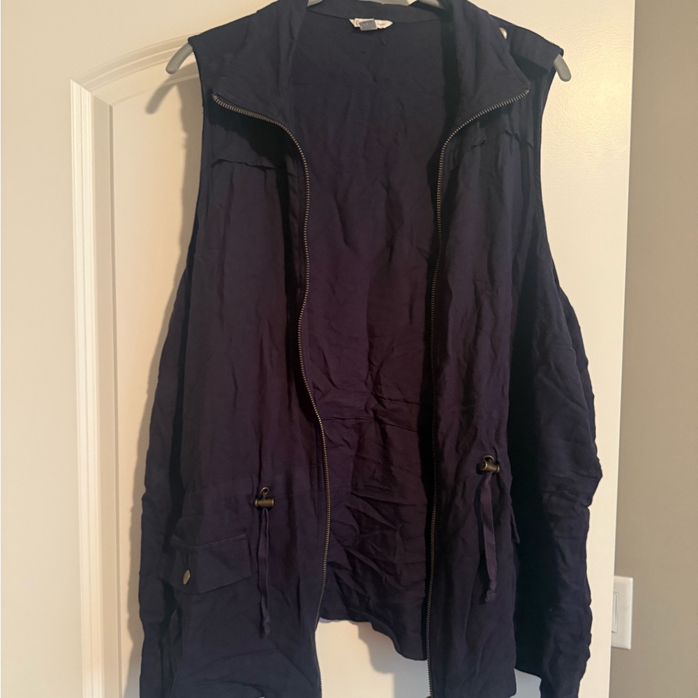 Cato Women's Lightweight Navy Vest